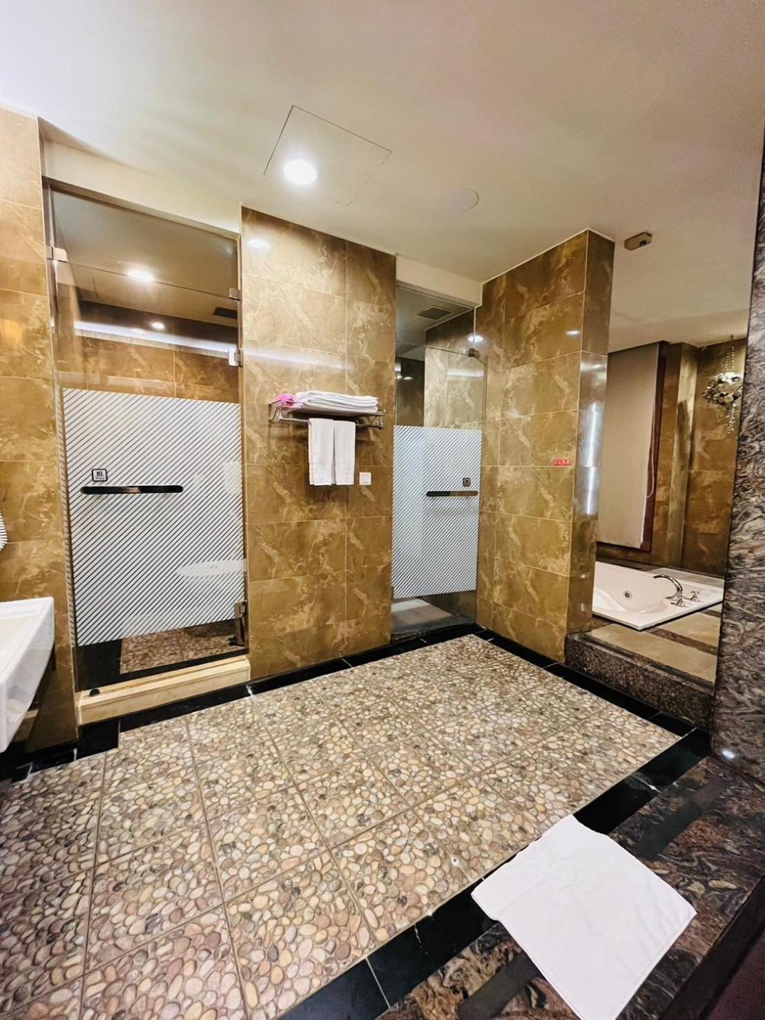 Walker Motel Tajpej Zewnętrze zdjęcie