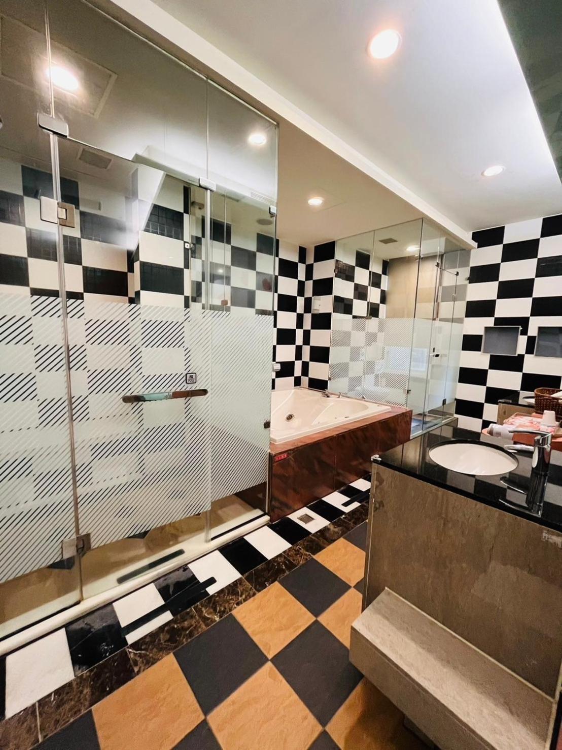 Walker Motel Tajpej Zewnętrze zdjęcie